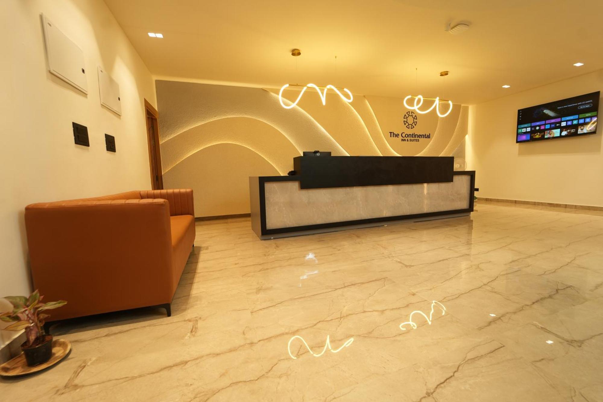 The Continental Inn & Suites Mysore Exterior foto
