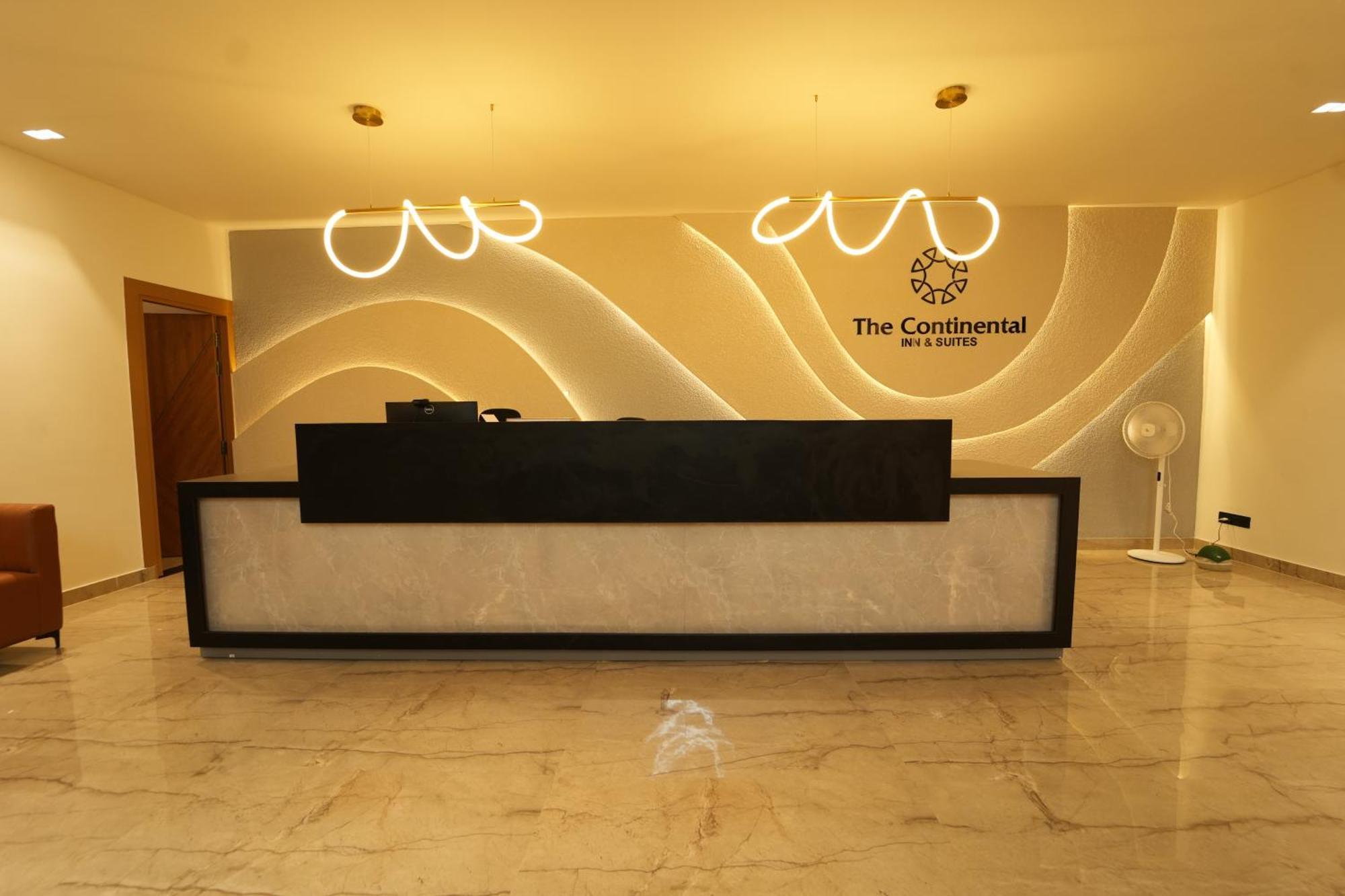 The Continental Inn & Suites Mysore Exterior foto